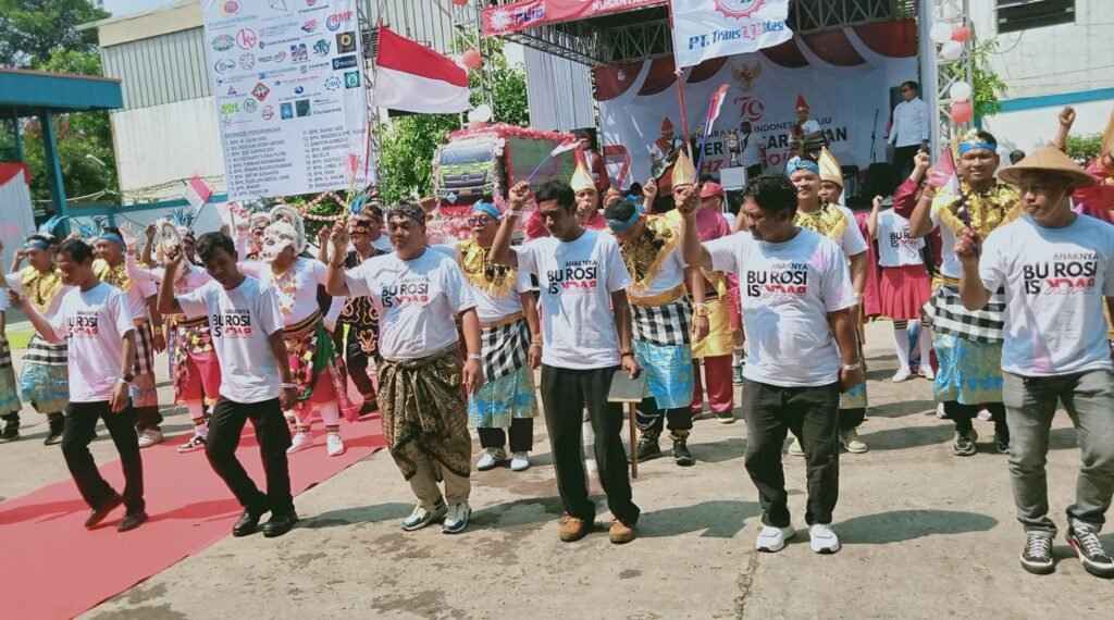 IMG_20240922_135743-1024x570 Gelar Gathering Karyawan, Pemilik HZS Group Tebar Ratusan Hadiah