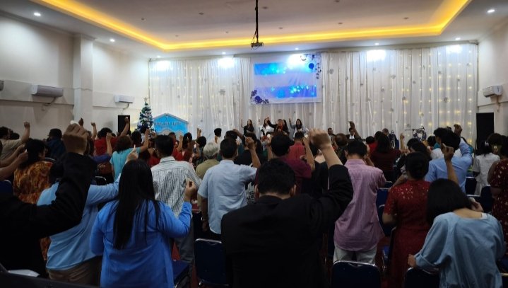 IMG_20241225_165158-1 Rayakan Natal dengan Aman dan Damai, Ratusan Jemaat Gereja Bethel Indonesia Hope Galaxy Ungkap Syukur