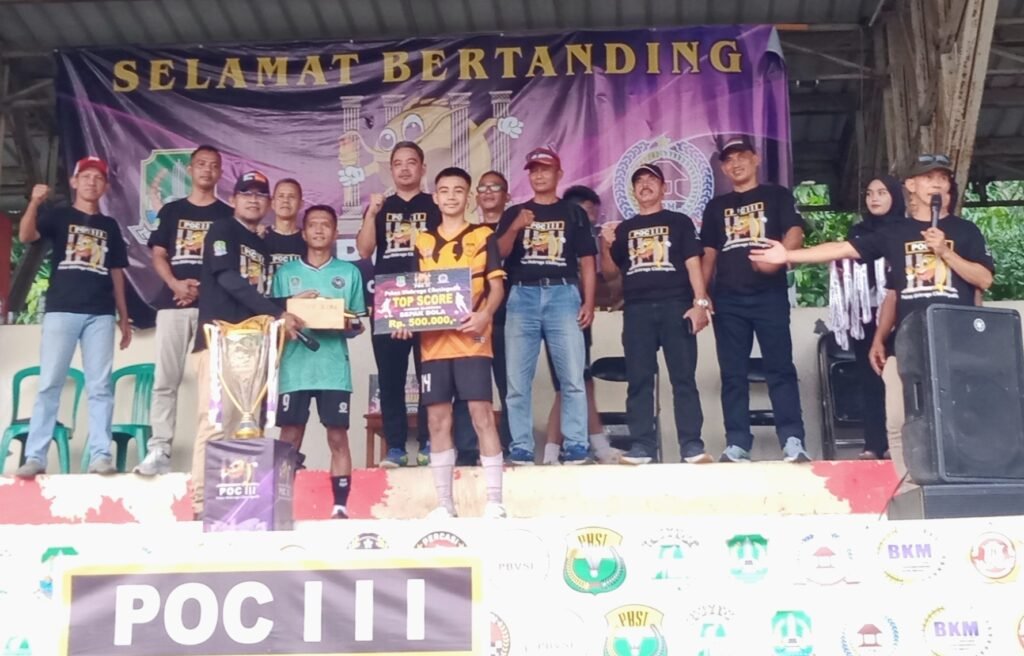 IMG_20241230_210532-1024x656 Adu Pinalti Menegangkan, Kesebelasan RW 02 Sabet Gelar Juara Cabor Sepakbola POC Jilid III